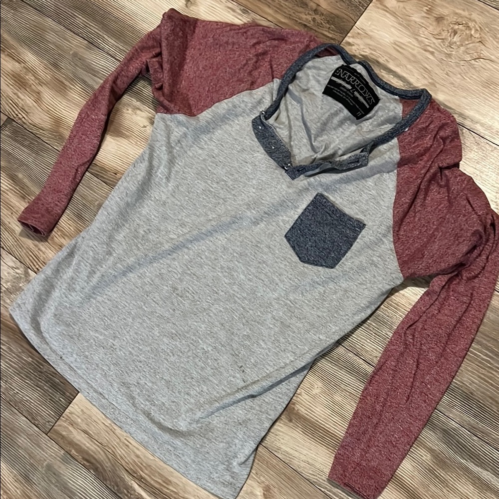 American Eagle Red and Gray Long Sleeve Shirt